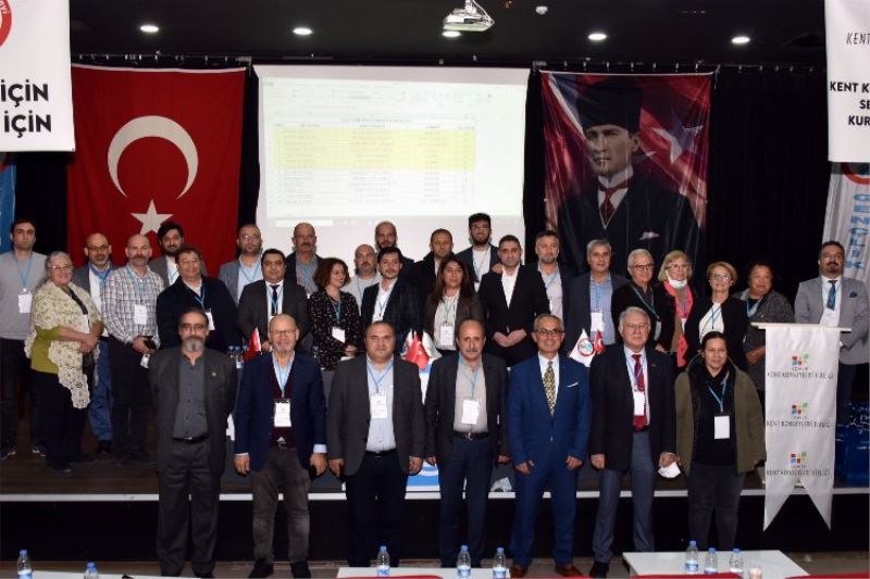 İzmir Kent Konseyleri Birliği seçimini yaptı.