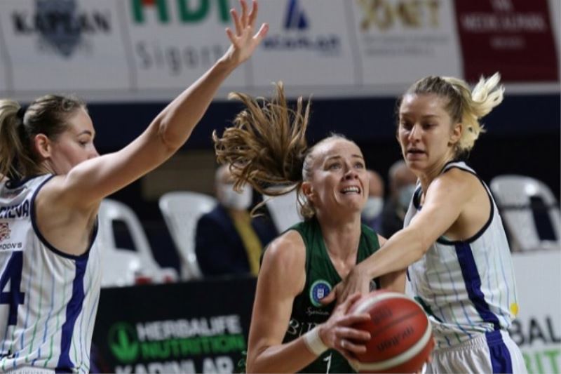 Bursa Büyükşehir Belediyespor Kadın Basketbol Takımı üst üste 2. galibiyetini aldı