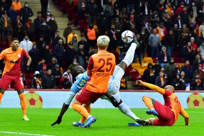Galatasaray ile Başakşehir yenişemedi