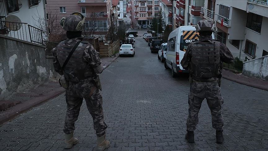 Ankara merkezli 8 ilde uyuşturucu satıcılarına yönelik 