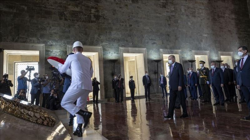 Cumhurbaşkanı Erdoğan başkanlığındaki devlet erkanı, Anıtkabir