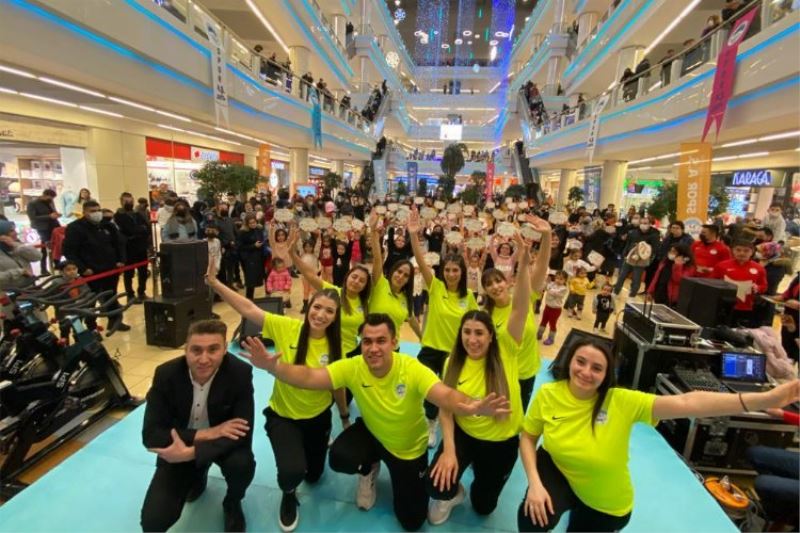 Kayseri Büyükşehir Spor A.Ş. AVM tanıtım günlerinde miniklerle buluşuyor 