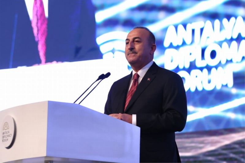Bakan Çavuşoğlu: Barış çabaları diplomasiyle sürecek