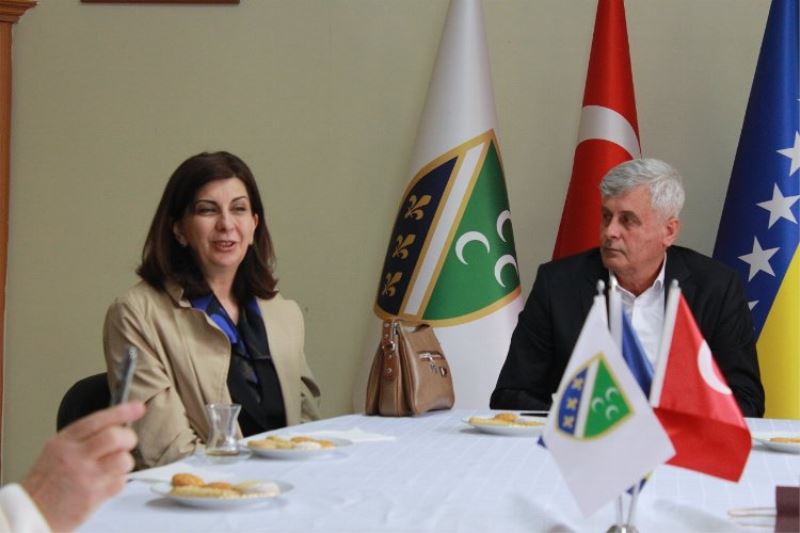 Milli Boşnak Konseyi Başkanı Curiç’den İzmir Bosna Sancak Derneği’ne ziyaret