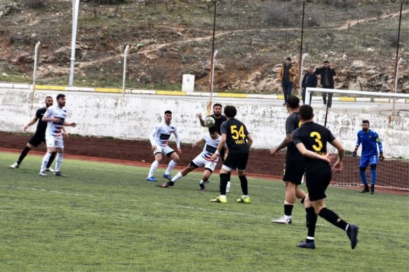 İzmir Aliağaspor FK deplasmanda farklı kazandı