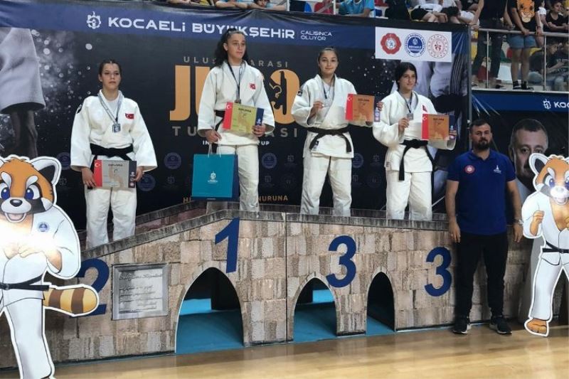 Bursa Osmangazili judocunun madalya mutluluğu