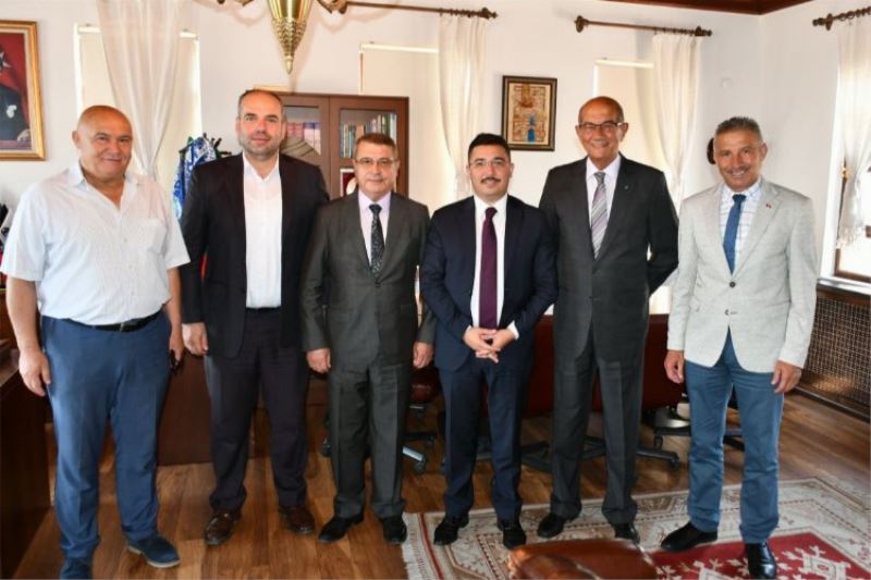 Bursa’da esnaf başkanlarından Mudanya Kaymakamı Ayhan Terzi