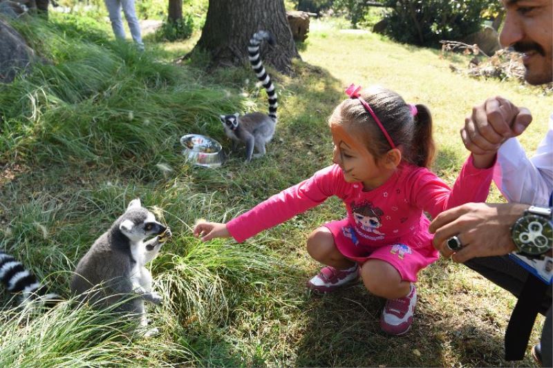 Bursalı çocuklara bayramı Hayvanat Bahçesi
