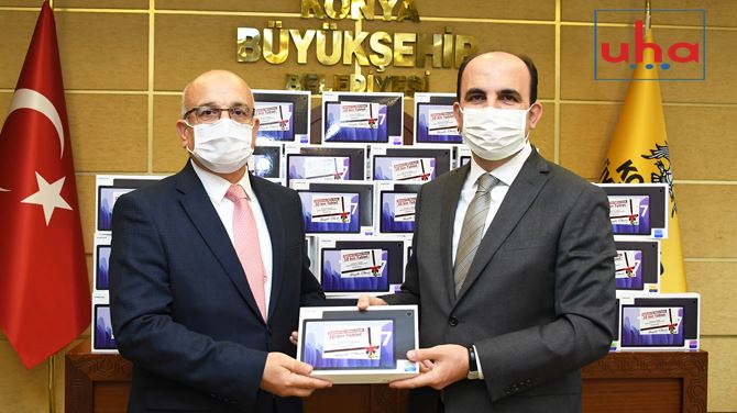 Konya Büyükşehir’den eğitime tablet desteği