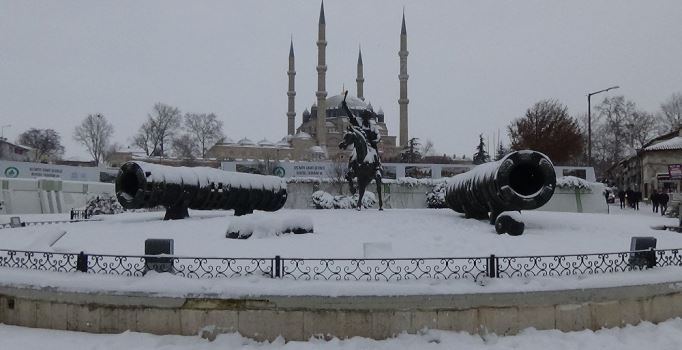 Kar yağışı başladı