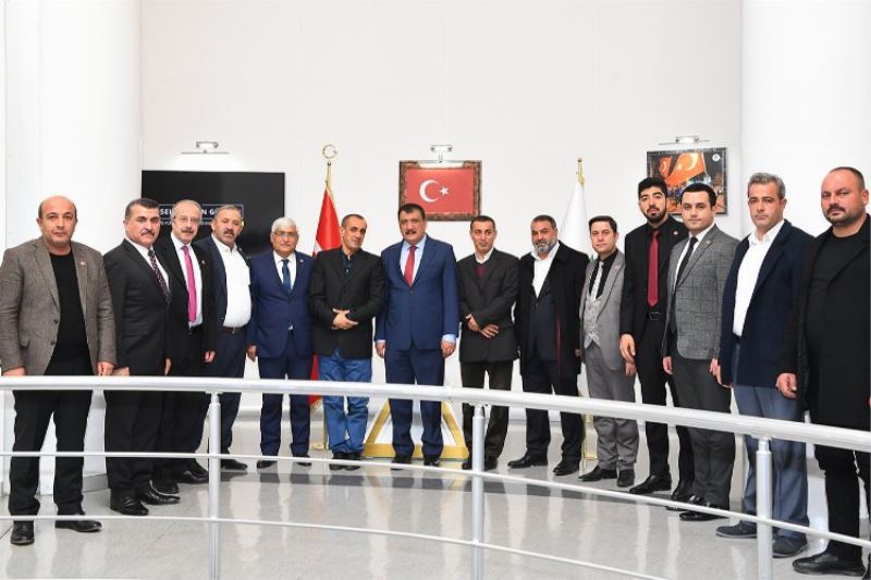 Malatyalı muhtarlardan Başkan Gürkan