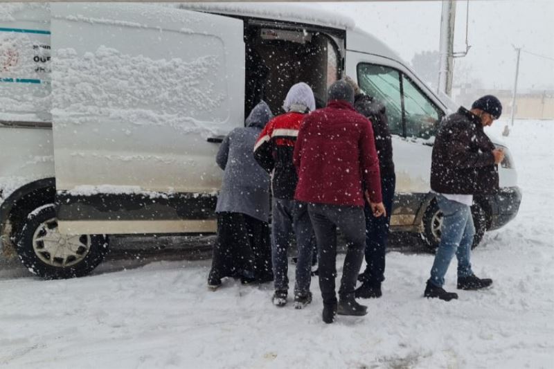 Mardin Kızıltepe öğretmenevi beş bin aileye sıcak yemek dağıttı