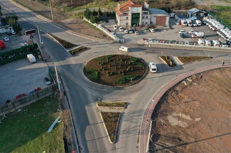 Kocaeli İzmit Hayrettin Uzun Caddesi’nde kavşak tamamlandı 