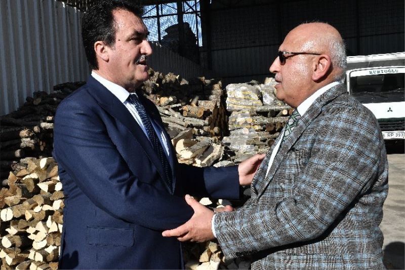 Bursa Osmangazi Belediye Başkanı Dündar, Mahrukaçtı esnafıyla buluştu 