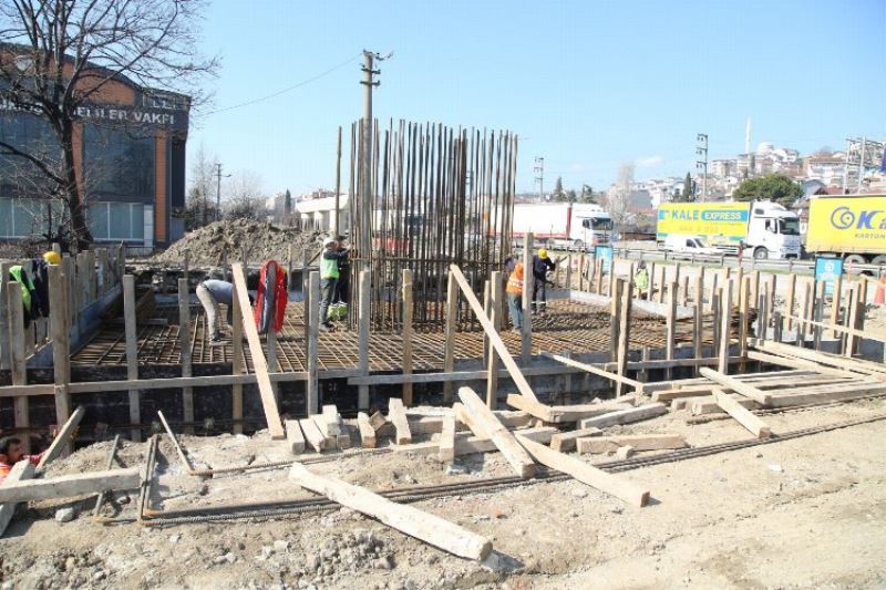 Kocaeli Kuruçeşme tramvay tüm hızıyla devam ediyor