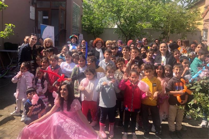 Kocaeli İzmitli çocuklar, Anneler Günü’nü İzmit Belediyesinin atölyelerinde kutladı 