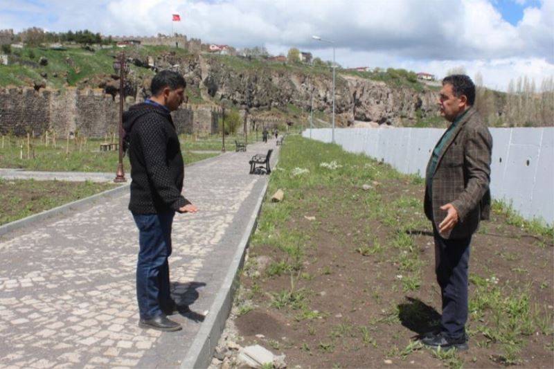 Kür Nehri yaşam merkezinde bisiklet yolu sevinci