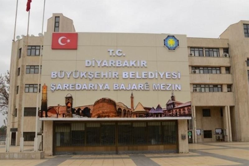 Diyarbakır’da ihtiyaç sahiplerine yardımlar sürüyor