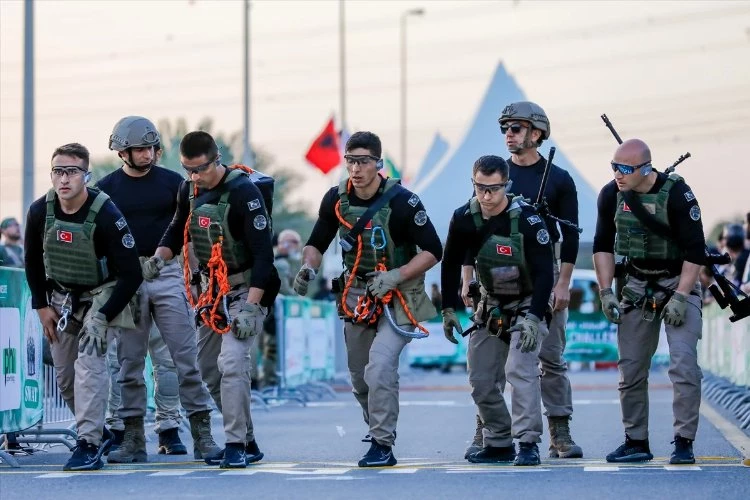 Türk Özel Harekat Polisi yine gururlandırdı