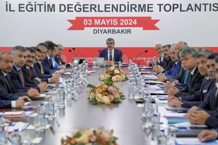 Bakan Tekin Diyarbakır