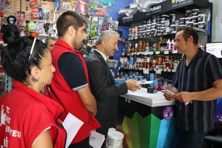 İzmit Belediyesi esnaflarla bağlarını güçlendiriyor