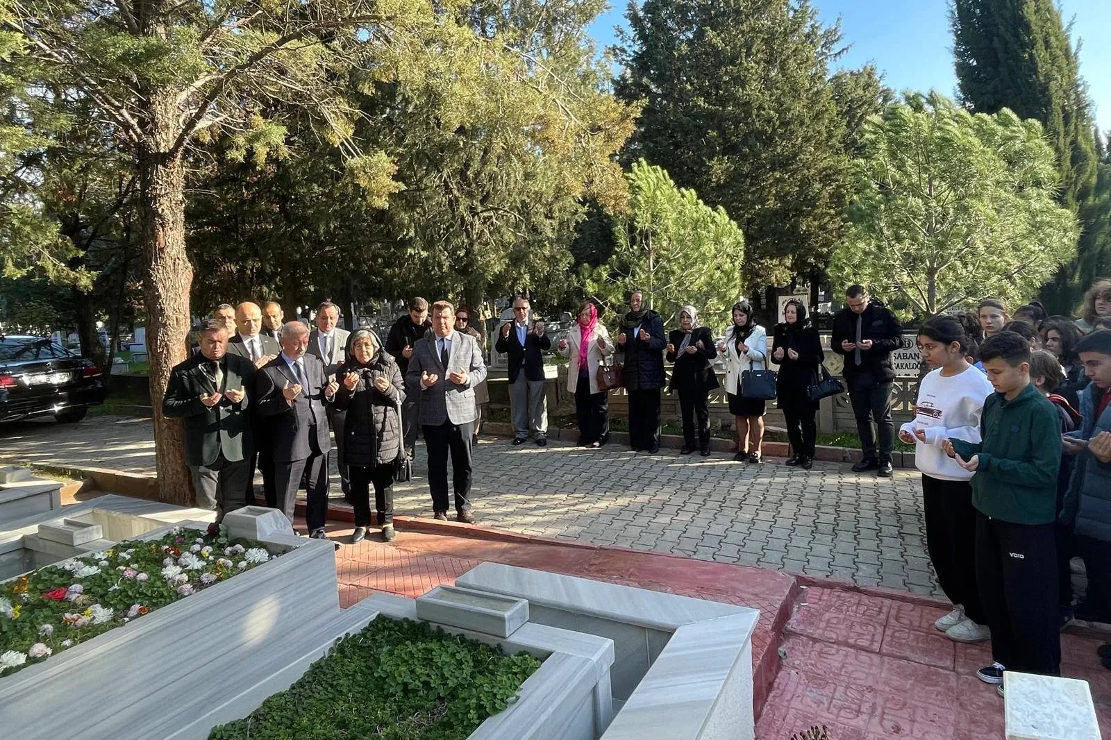 Genç yaşta yitirilen Yekta Baydar, okulu ve mezarı başında anıldı