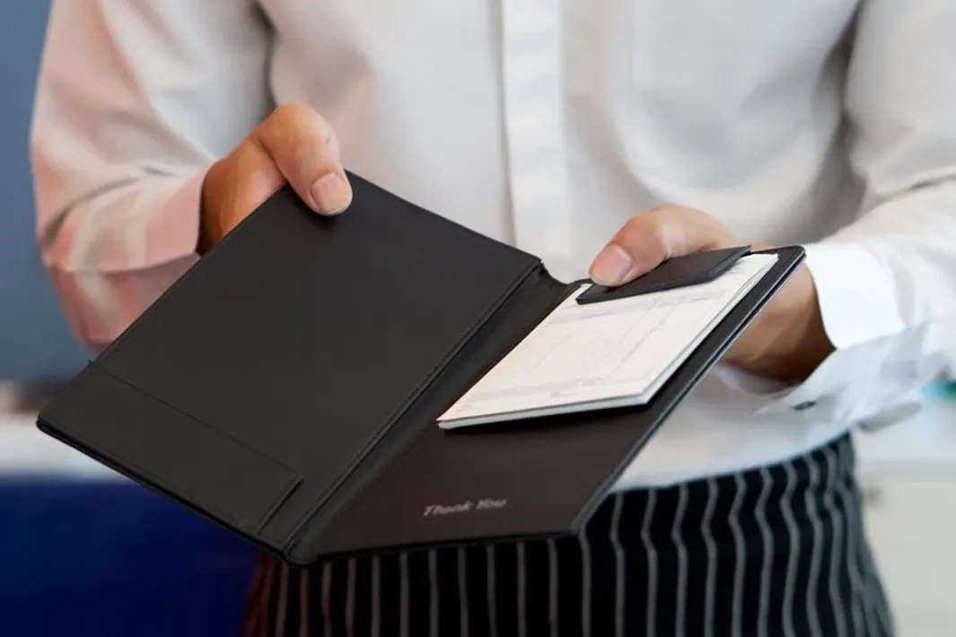 TURYİD: Servis ücreti kaldırılmıyor, gönüllü bahşiş sistemi geliyor