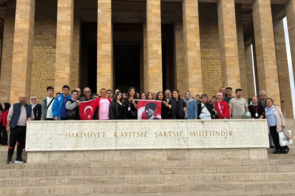 Mudanya ve Nilüfer’den Anıtkabir’e anlamlı ziyaret... Sevgi engel tanımadı