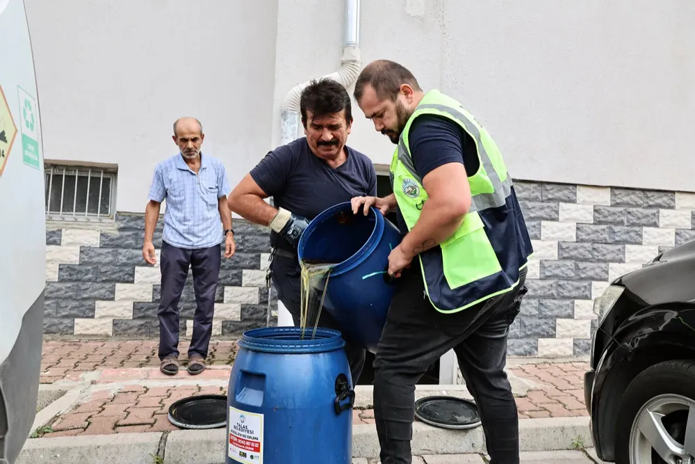 Kayseri Talas'ta atık yağlar toplanıyor