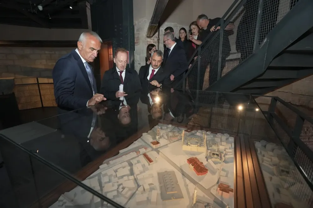 Makedonya Kule Müzesi'ne Bakan Ersoy'dan yakın takip