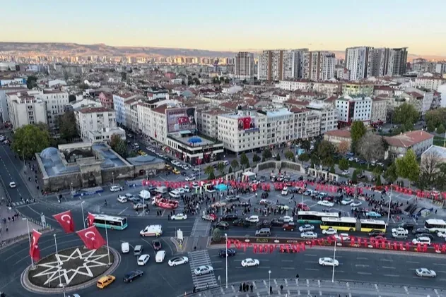 Kayseri Kocasinan'da 'Ay Yıldız' turu
