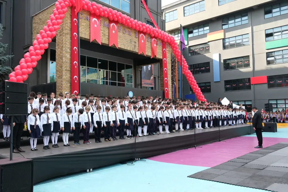 Cumhuriyetin 103. yılı Şahinkaya’da coşkuyla kutlandı