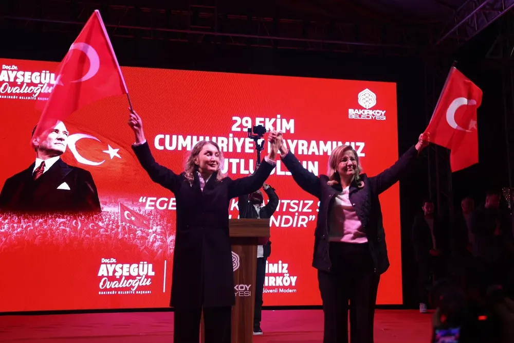 Bakırköy'de binler Fener Alayı'nda buluştu