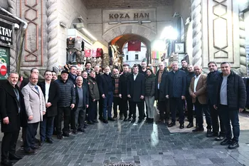 BTSO yönetimi Tarihi Çarşı ve Hanlar’da esnafla buluştu