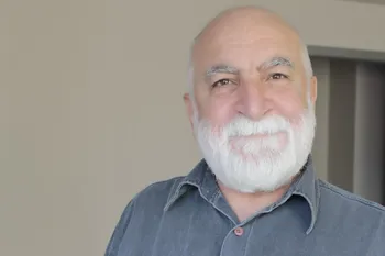 Yazar Mustafa Özke’nin ‘Dışarıdaki Ben’ öyküsü 100 binlere ulaştı
