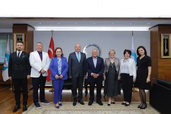 Memduh Büyükkılıç Bağımlılık Zirvesi