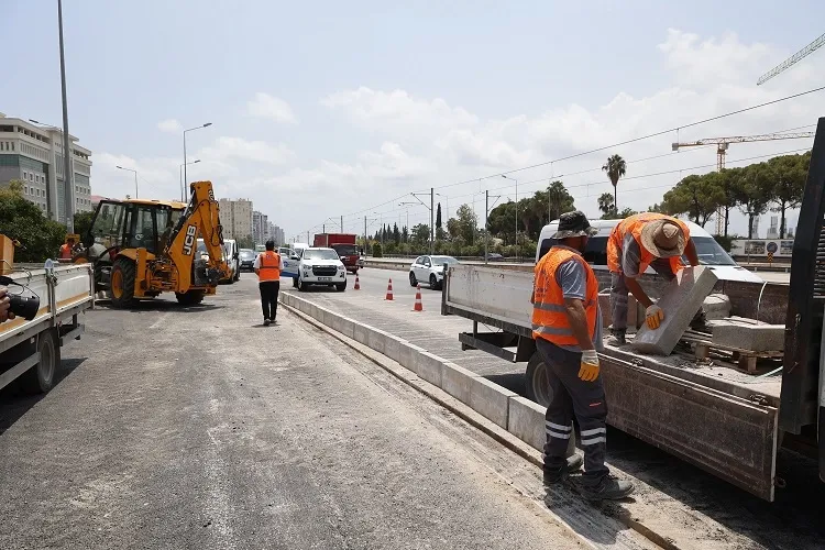 Antalya Büyükşehir’den trafiği rahatlatacak dokunuş