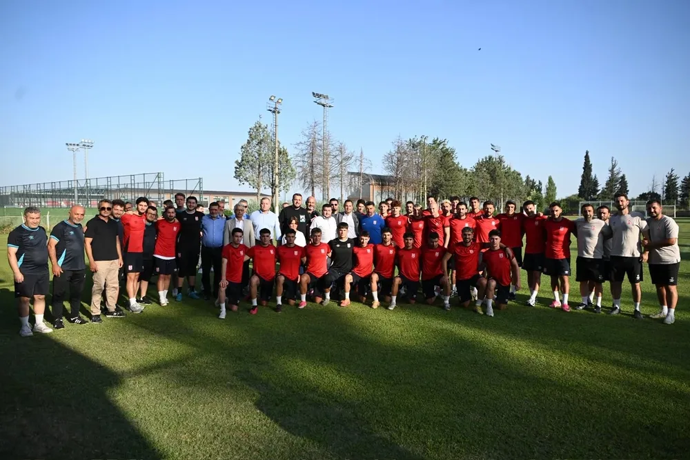 Balıkesirspor'a Başkan Akın'dan moral