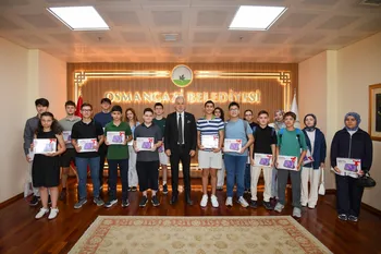 Bursa Osmangazi'de Dijiders başarıya giden yolu açtı