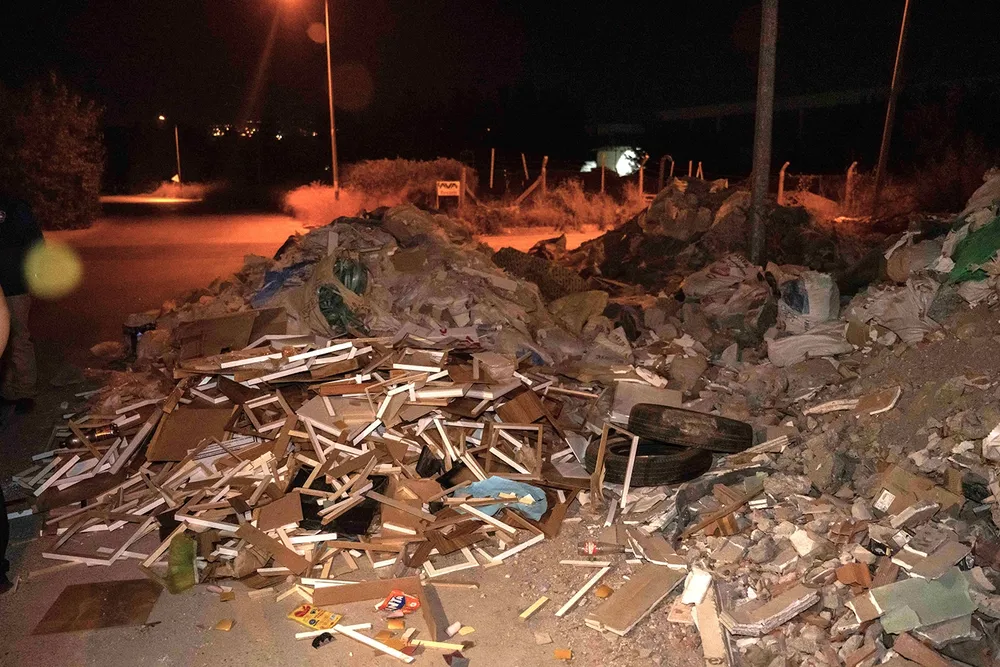İzmir Bornova’da kaçak moloz seferberliği