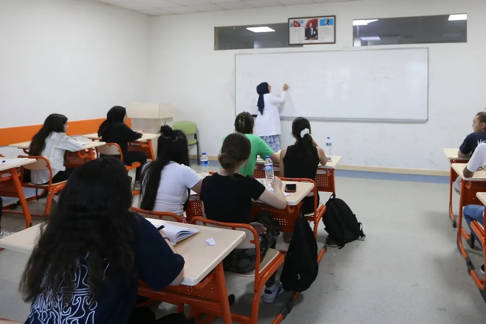 Gaziantep’te öğrencilere eğitim ve destek seferberliği