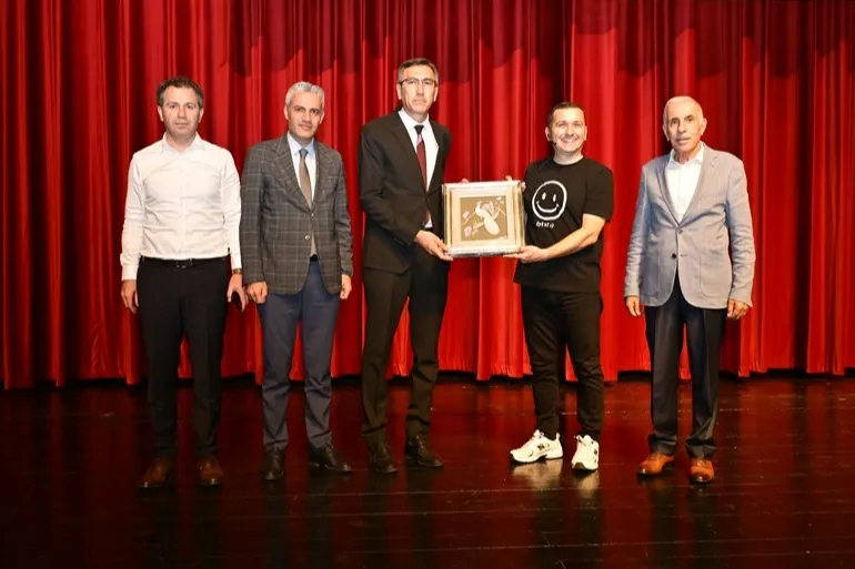 Bursa'da öğretmenler 'Maarifin Kalbinde' oyunla buluştu